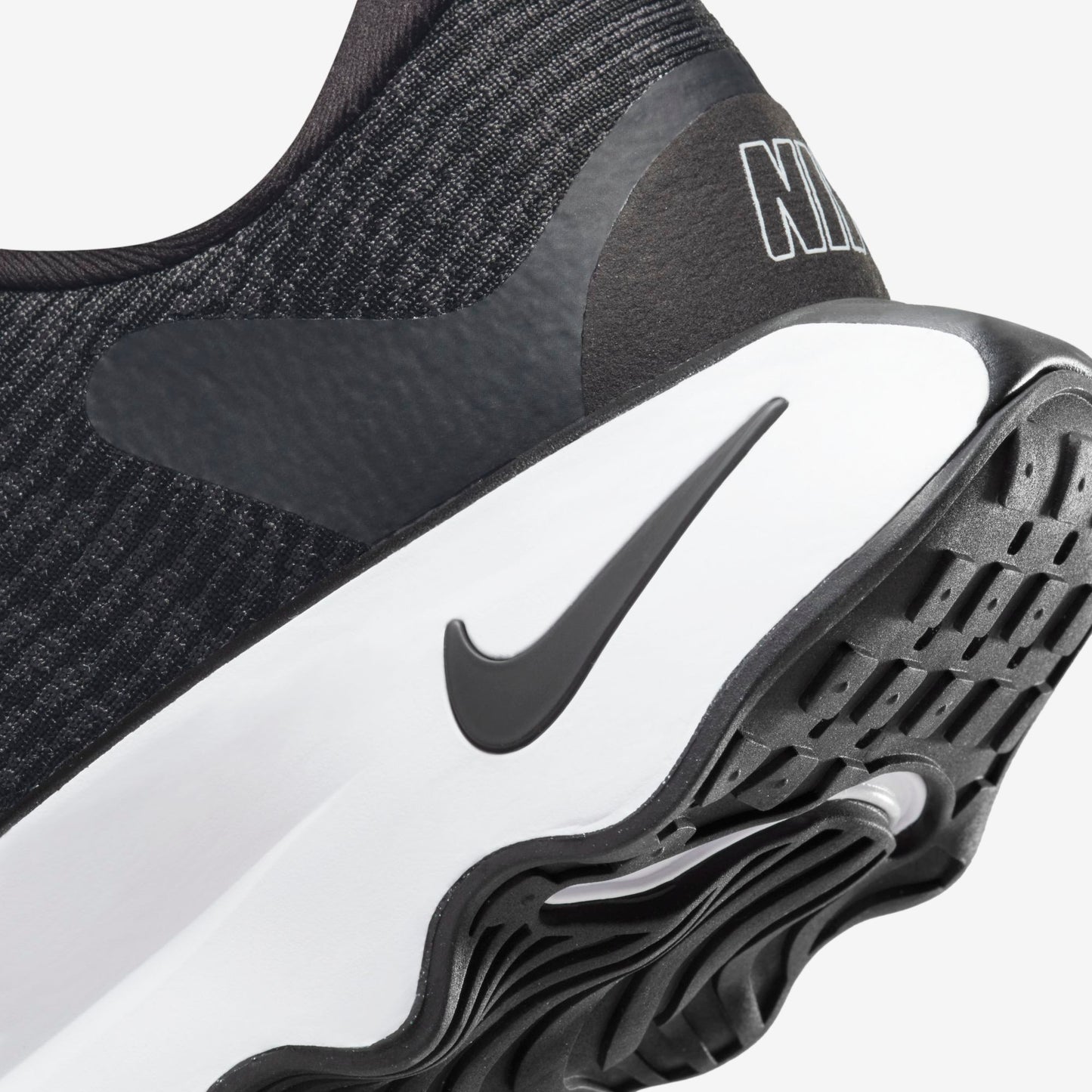 NIKE MOTIVA UNISEX + OBSEQUIO