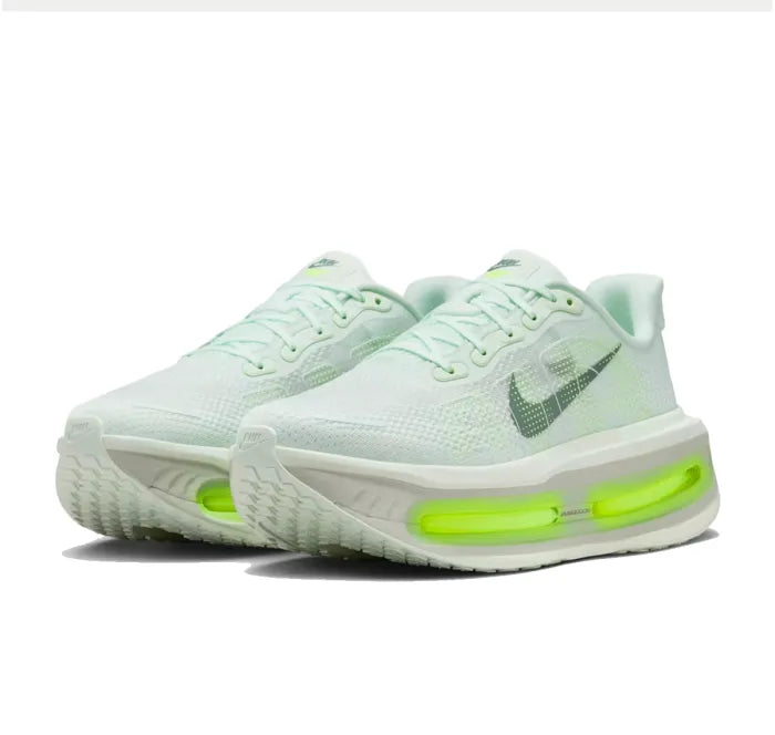 NIKE VOMERO PREMIUM